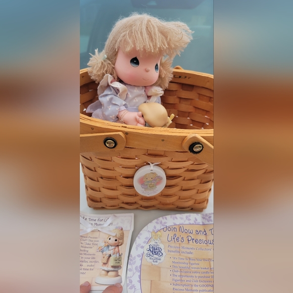 VINTAGE 1989 Precious Memories God loves a cheerful giver Ronnie WITH BASKET - Picture 3 of 15